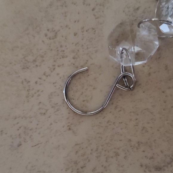 Bundle of (2) faux crystal links - Picture 3 of 3